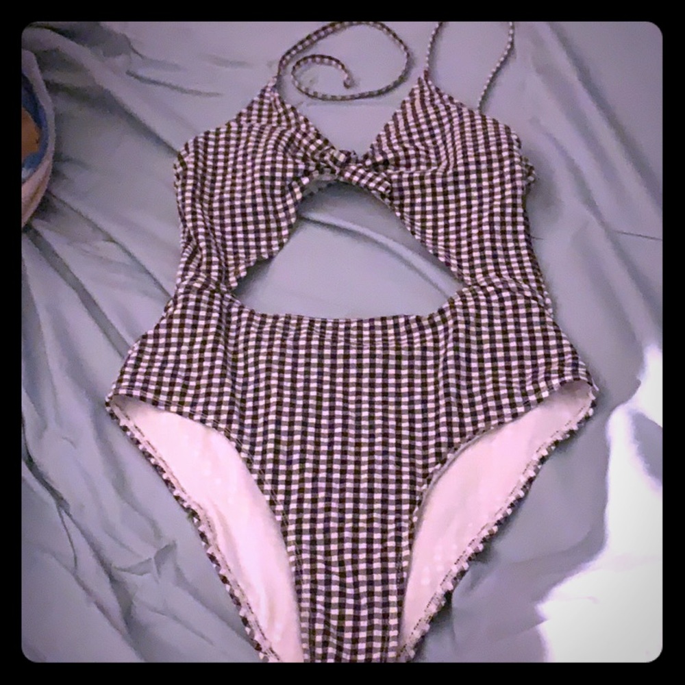 Bathing suit